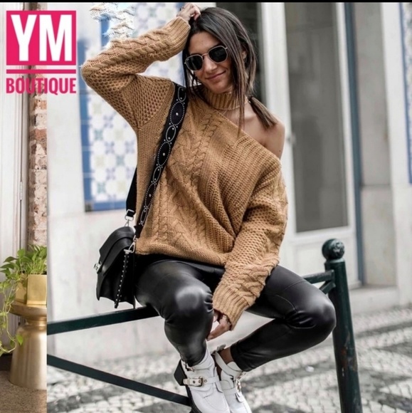 YMShowroom Sweaters - Open shoulder sweater